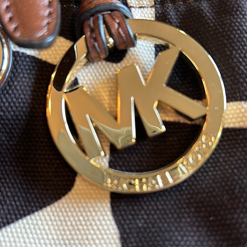 Michael Kors Brown Giraffe Jet Set Vintage Tote Bag - Picture 3 of 4